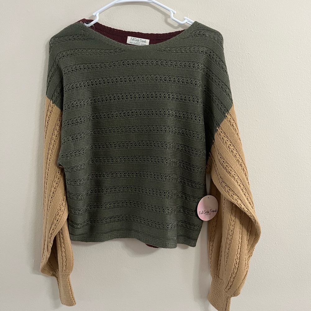 Wild Fable Green and Tan Knit Sweater